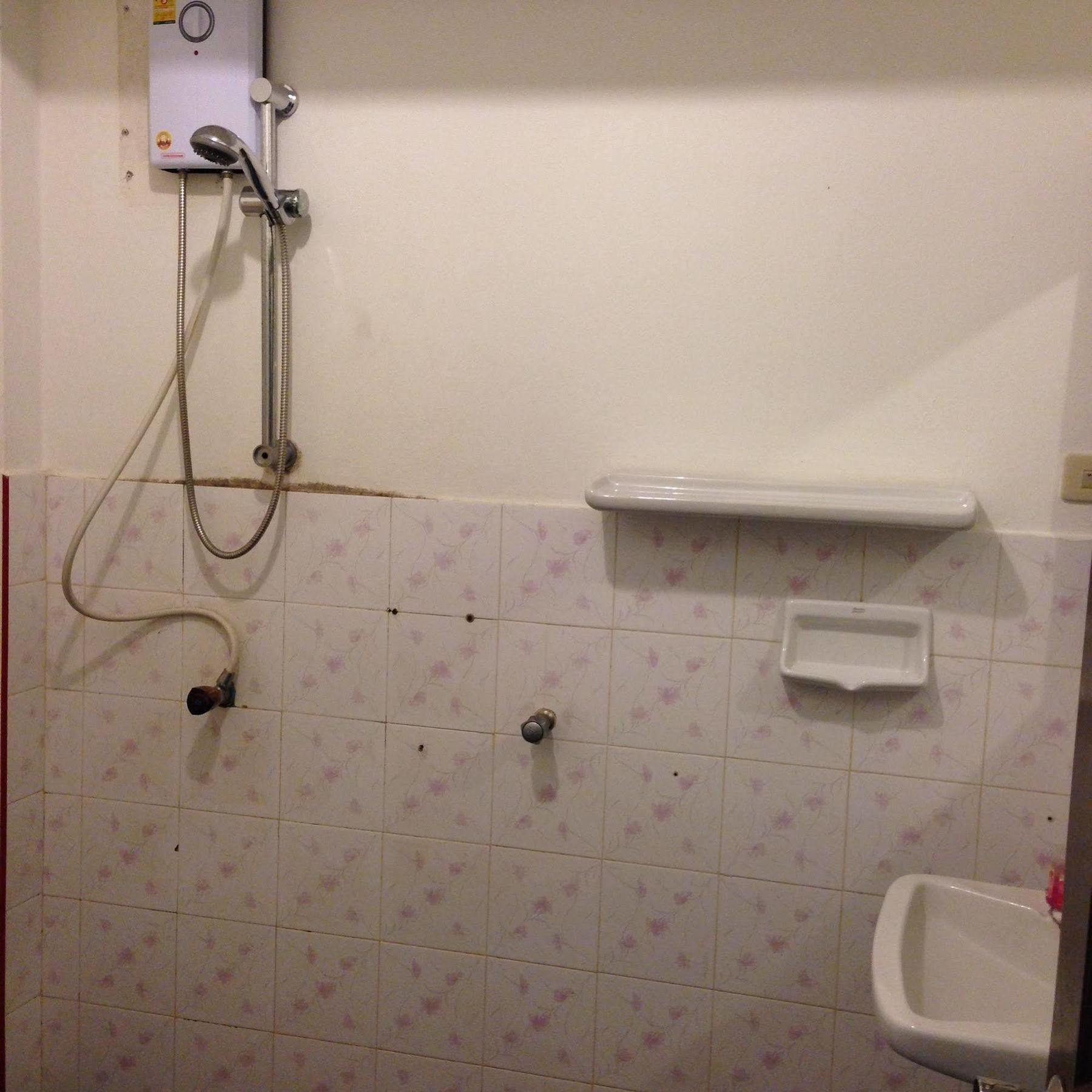 Tropicoza Hostel Patong Ngoại thất bức ảnh